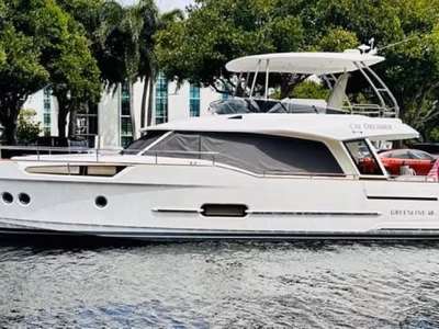 2022 Greenline Yachts 48 Fly