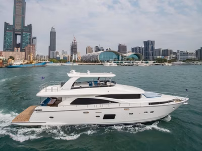 2027 Johnson Yachts 80 