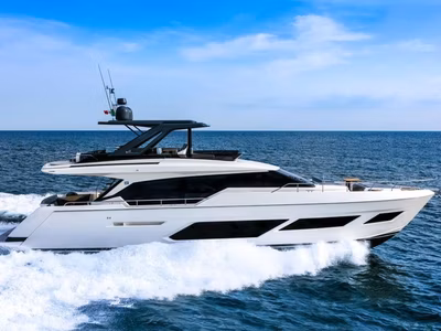 2021 Ferretti Yachts 720 
