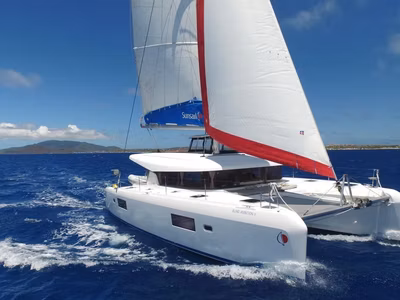 2020 Lagoon 42