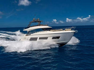 2020 Ferretti Yachts 670 