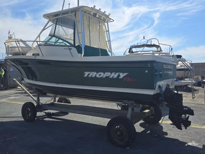 2006 Bayliner Trophy 2052 WA