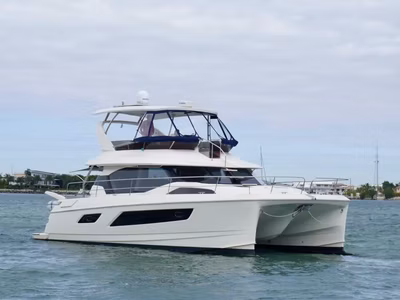 2016 Aquila 44 Yacht