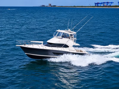 2011 Riviera 43 Open Flybridge