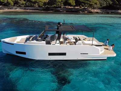 2024 De Antonio Yachts D42 Open 