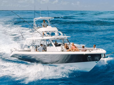 2024 Everglades Boats 455CC