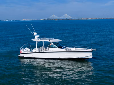 2025 Axopar 29 Sun Top