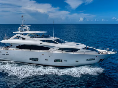 2010 Sunseeker 30 Metre Yacht 
