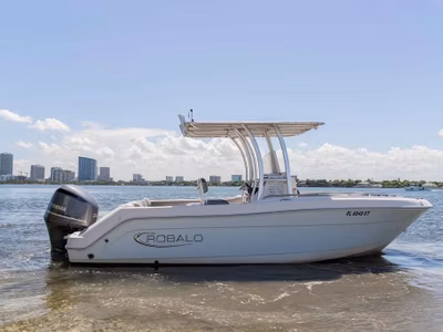 2020 Robalo R222