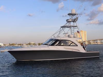 2018 Hatteras 45 Express Sportfish 