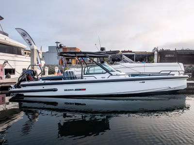 2023 Brabus Marine 500 T-Top