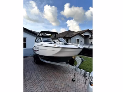 2019 Yamaha Boats AR240 
