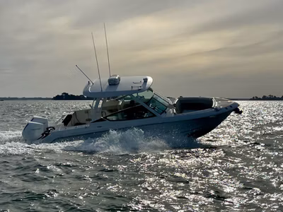 2021 Boston Whaler 280 Vantage