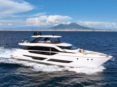 2025 Ferretti Yachts 860 